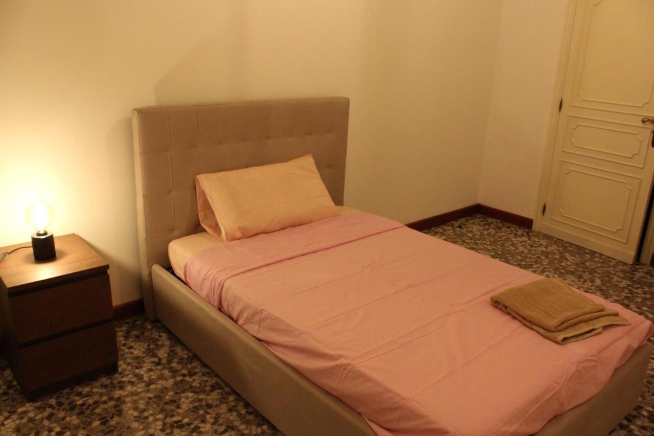 Apartment Little Бари Экстерьер фото