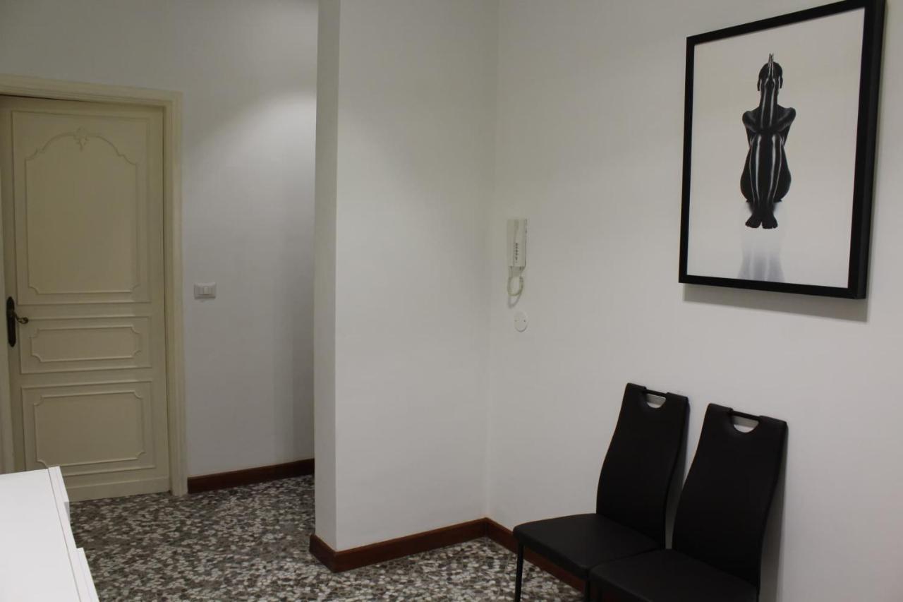 Apartment Little Бари Экстерьер фото